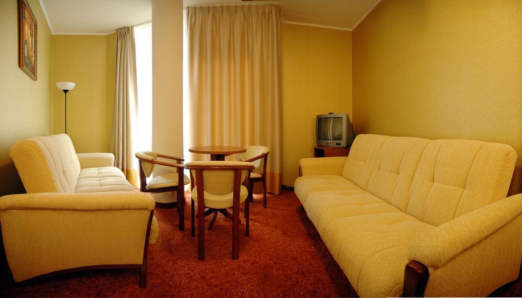 Grot Hotel Malbork Ngoại thất bức ảnh