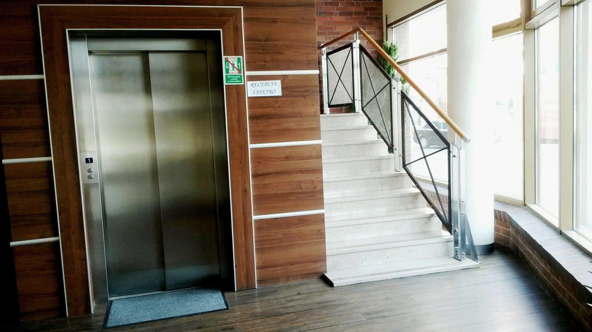 Grot Hotel Malbork Ngoại thất bức ảnh